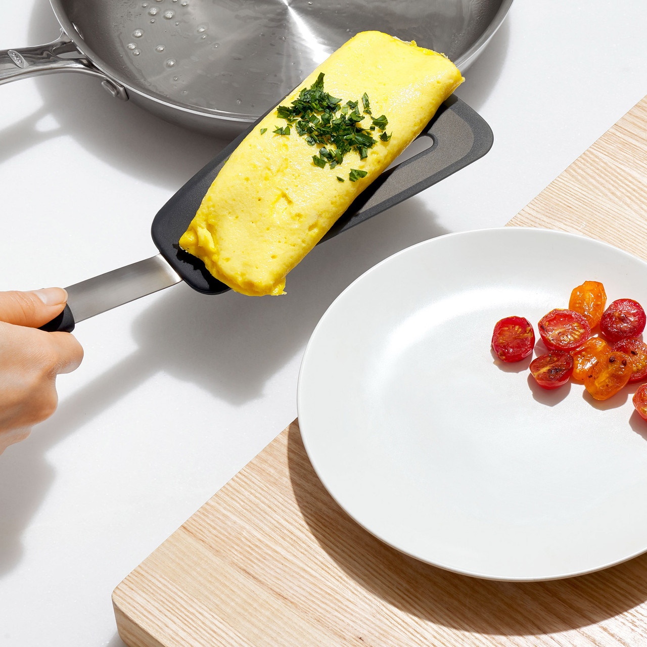 Oxo GG Silicone Flexible Omelet Turner-3