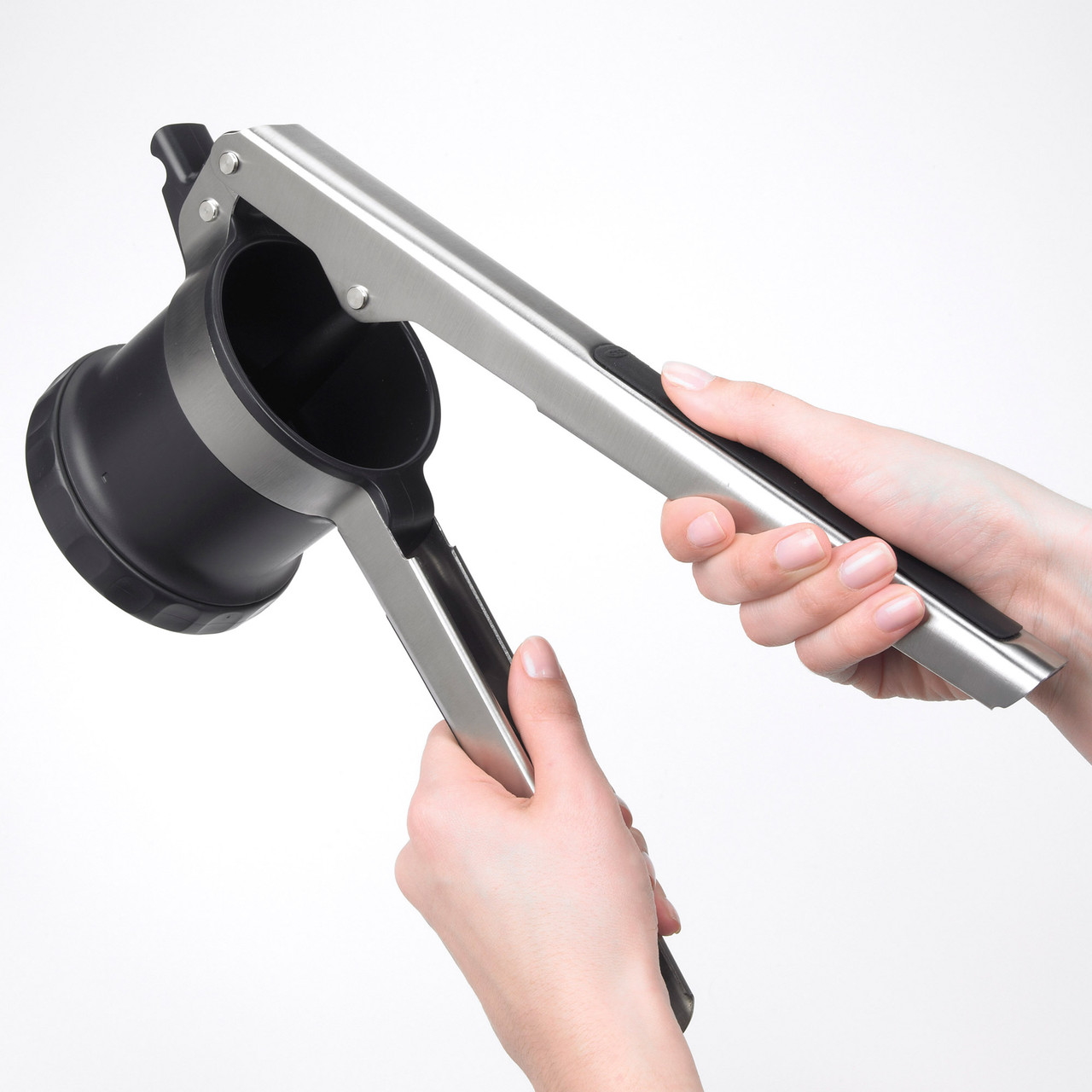 OXO GG 3-In-1 Adjustable Potato Ricer-4