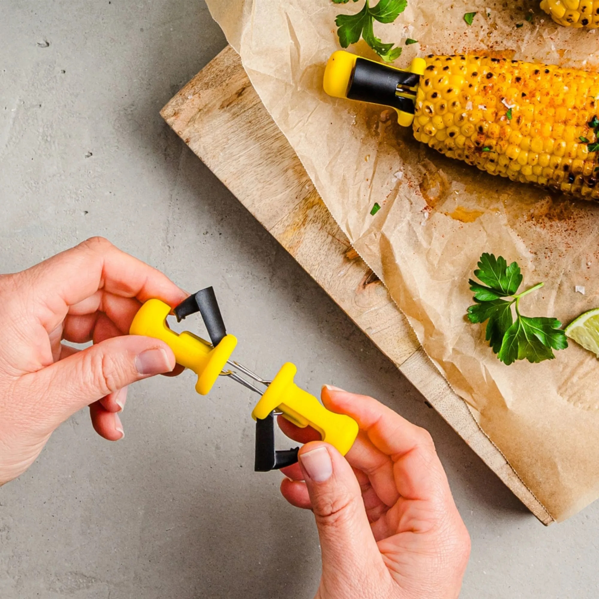 Dreamfarm Lockorns Corn Holders-3