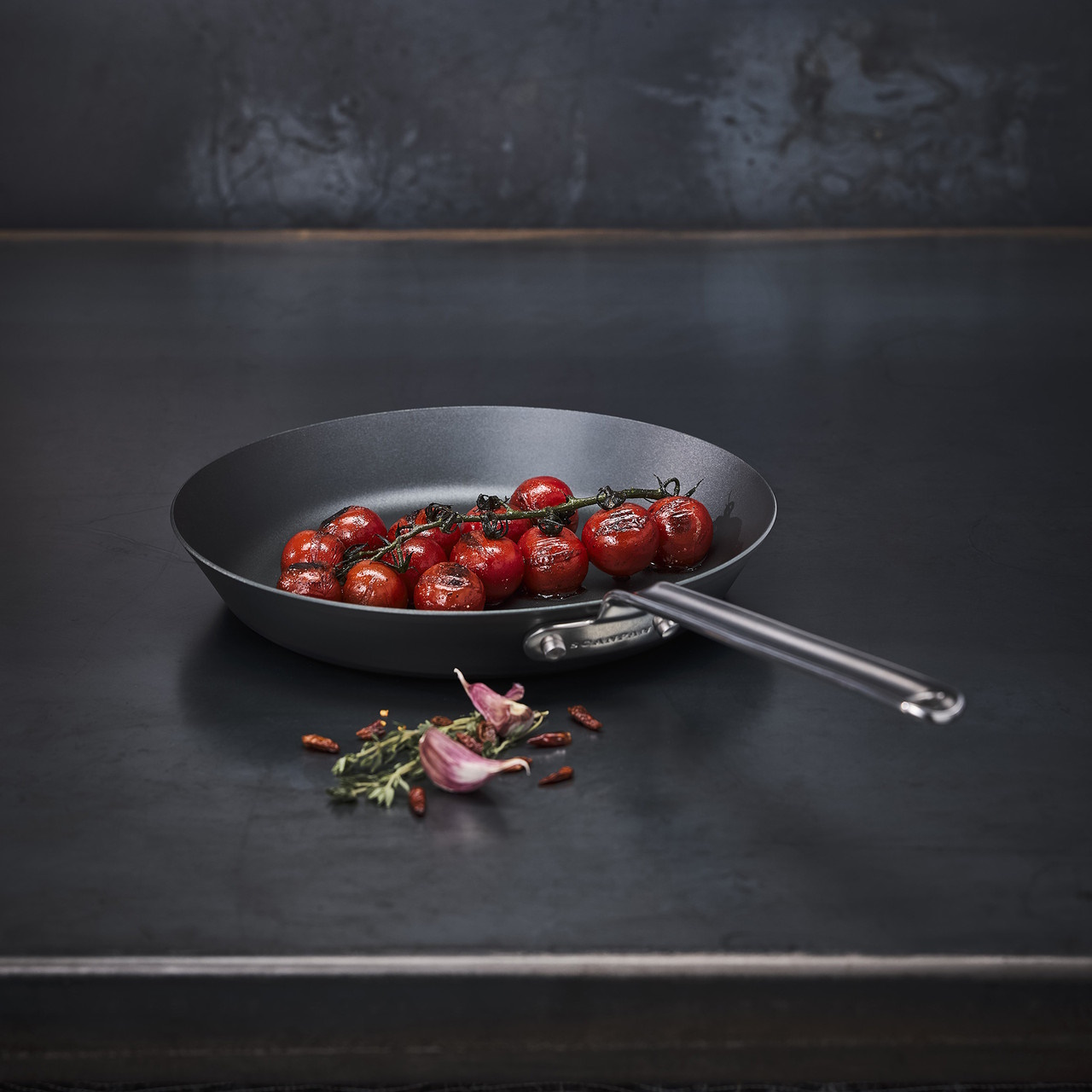 Scanpan Black Iron Carbon Steel Fry Pan 26cm-2