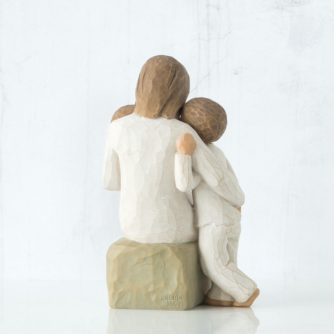 Willow Tree – Quietly-3